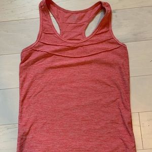 Oiselle tank